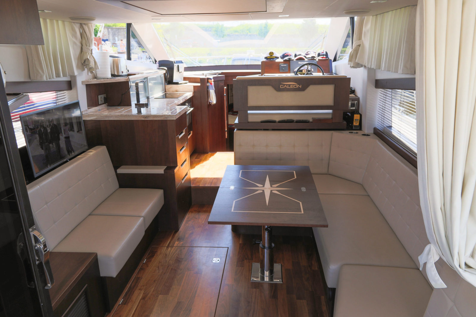 Galeon 420