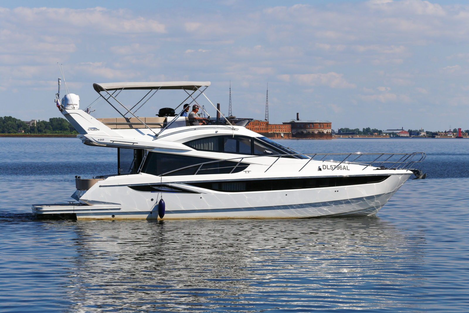 Galeon 420